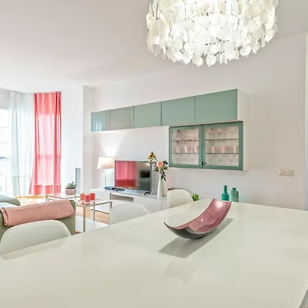 Calido Con Piscina En Barcelona Apartment *