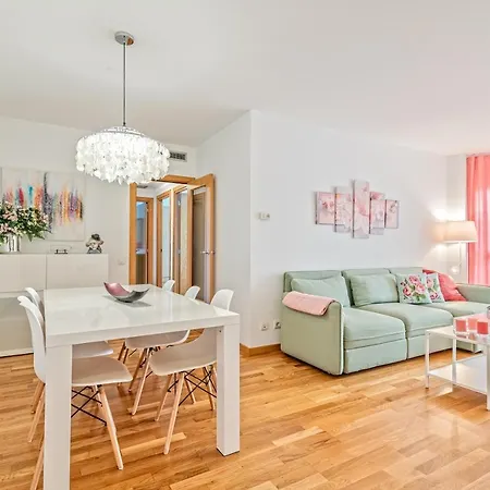 Apartment Calido Con Piscina En Barcelona