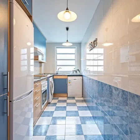 Apartment Calido Con Piscina En Barcelona *